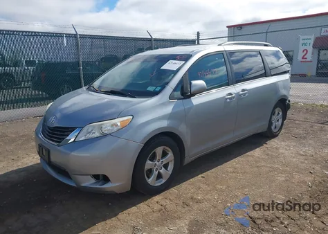 2013 Toyota Sienna Le V6 8 Passenger from USA, damaged, VIN 5TDKK3DC5DS353927